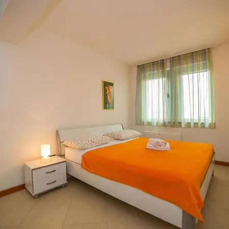 Milan Apartment *