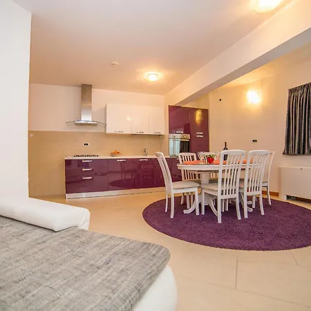 Apartment Milan Makarska