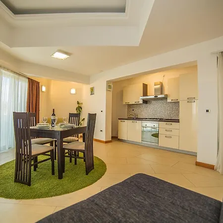 Milan Appartement Makarska