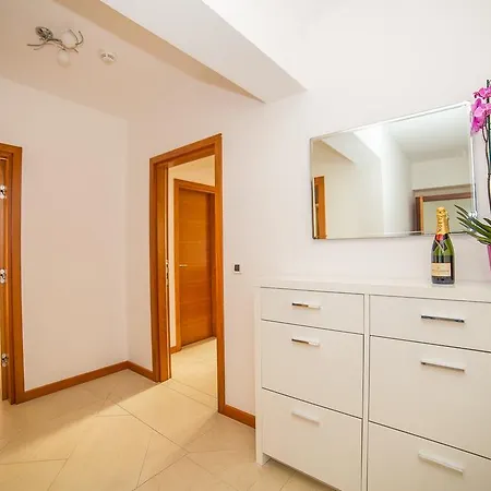 Milan Appartement Makarska